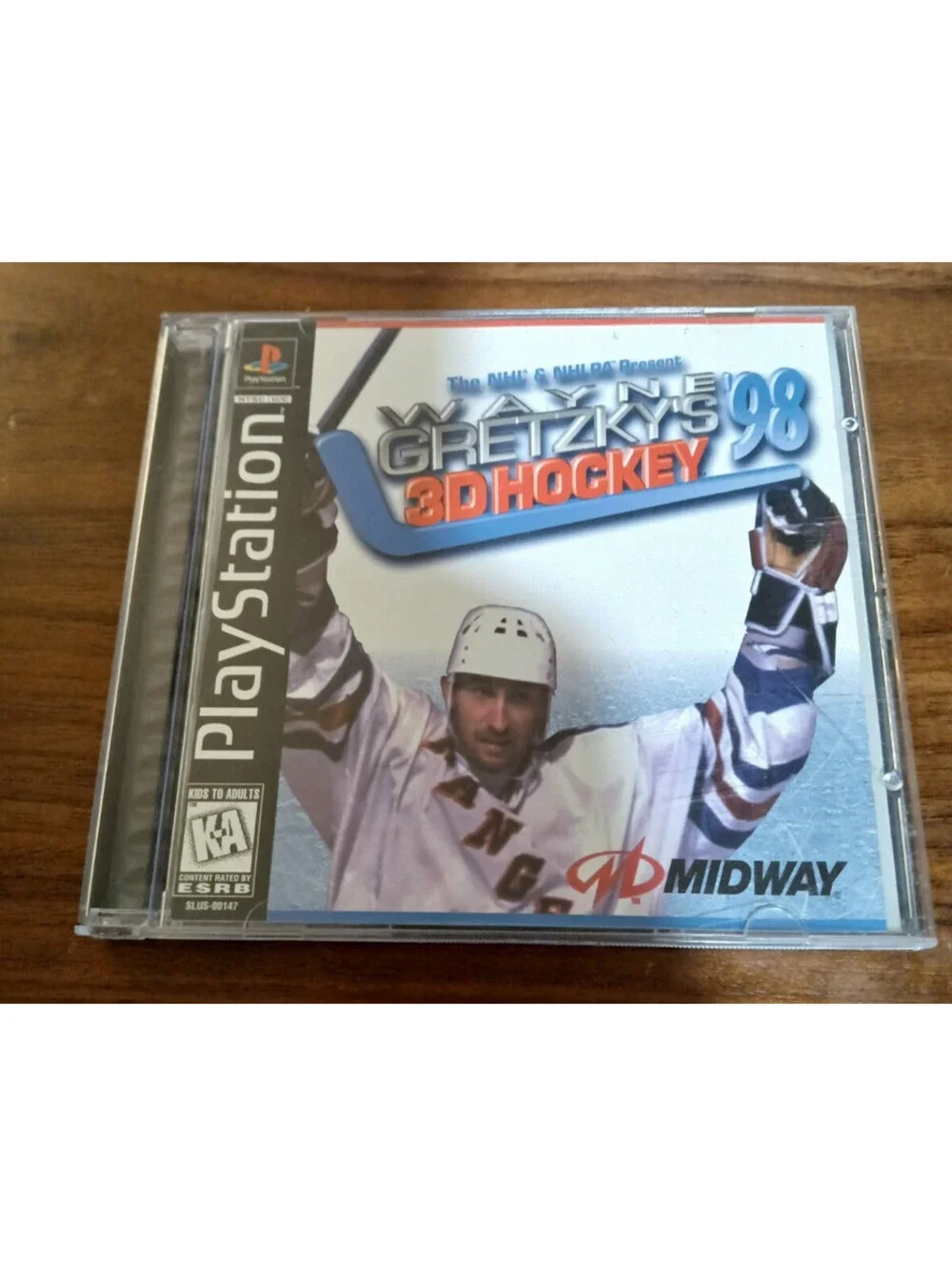 Wayne Gretzky's 3D Hockey '98 (Sony PlayStation 1, 1997) (READ)